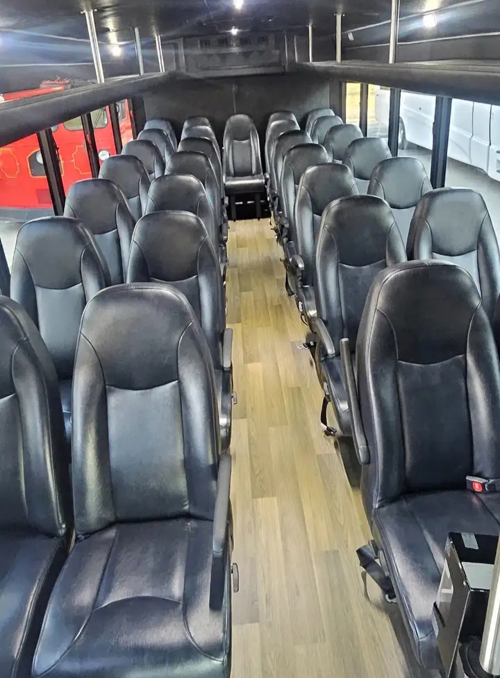 2019 Ford F-550 Shuttle Bus