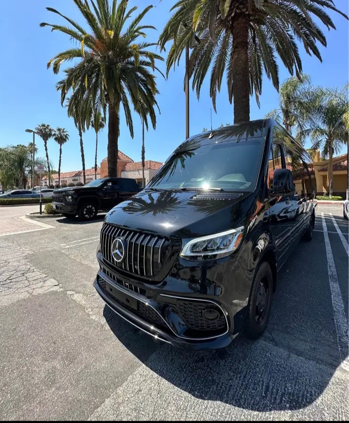 2022 Mercedes Benz Sprinter