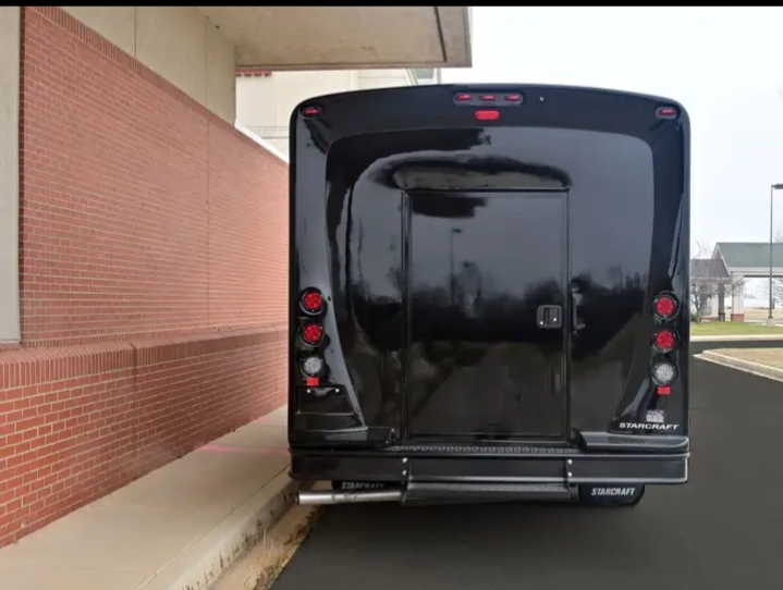 2024 Ford E-450 Shuttle Bus