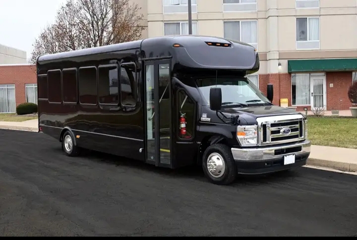 2024 Ford E-450 Shuttle Bus