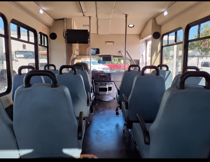 2021 Ford E-350 Shuttle Bus