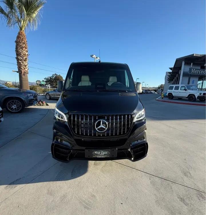 2025 Mercedes Benz Sprinter