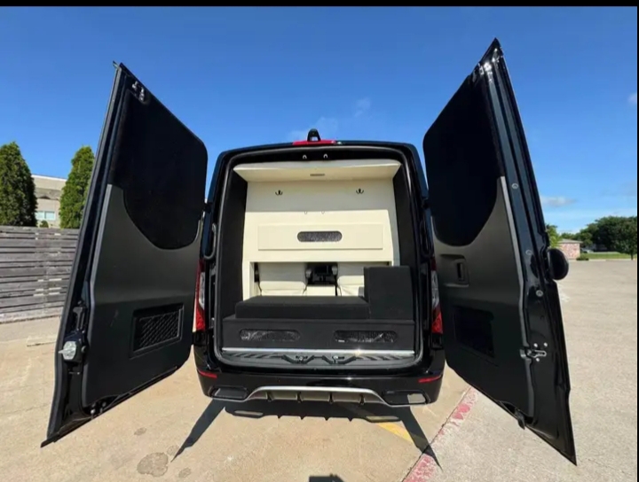 2025 Mercedes Benz Sprinter