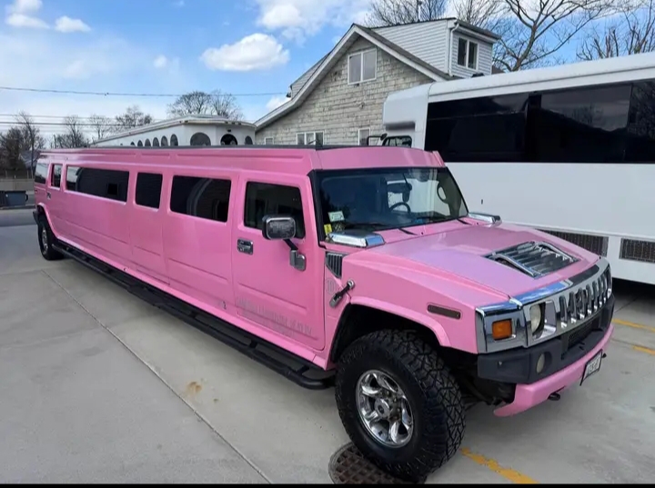 2003 Hummer H2 Limousine