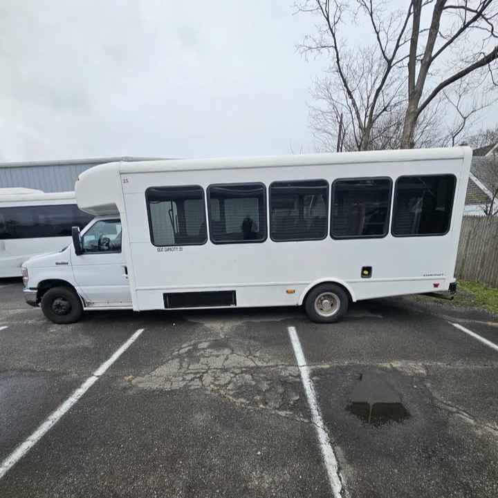 2019 Ford E-450 Shuttle Bus