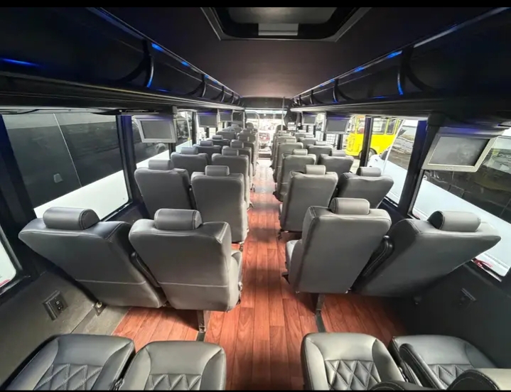 2014 Freightliner M2 Shuttle Bus
