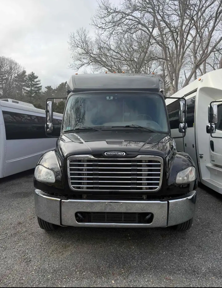 2014 Freightliner M2 Shuttle Bus