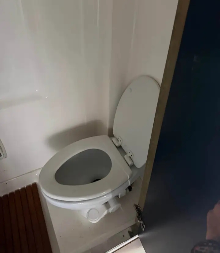 2012 Chevrolet Express Shuttle Bus