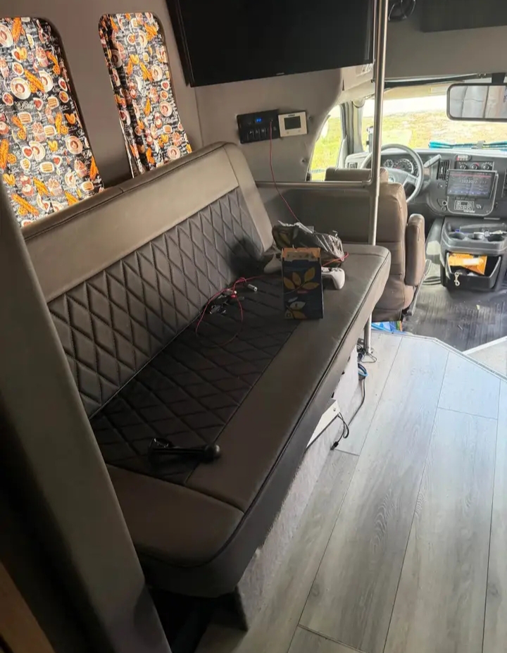 2012 Chevrolet Express Shuttle Bus