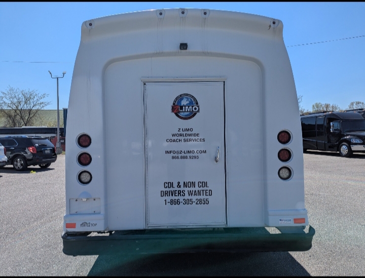 2017 Ford E-450 Shuttle Bus