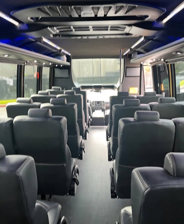 2019 Ford F-550 Shuttle Bus