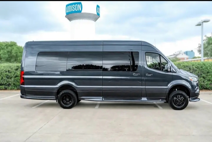 2023 Mercedes Benz Sprinter