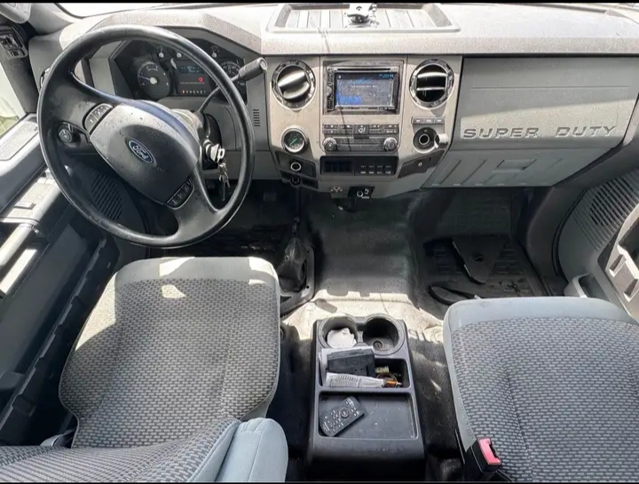 2011 Ford F-650 Shuttle Bus