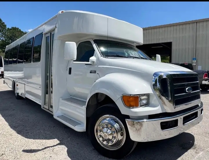 2011 Ford F-650 Shuttle Bus