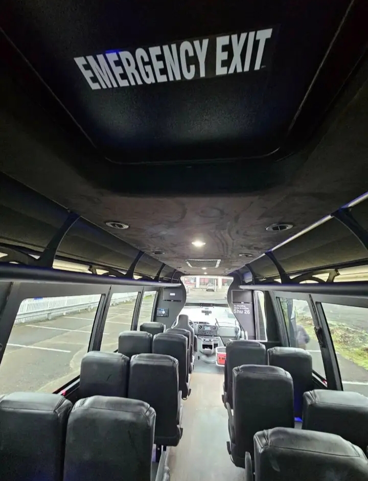 2017 Ford E-450  Shuttle Bus