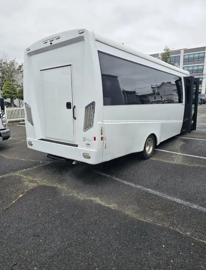 2017 Ford E-450  Shuttle Bus