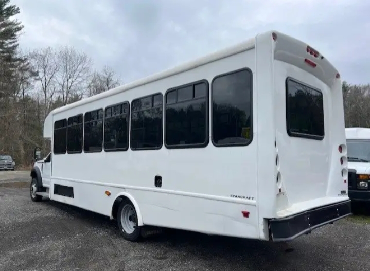 2019 Ford F-550 Shuttle Bus
