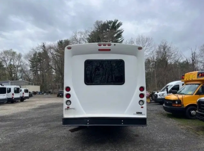 2019 Ford F-550 Shuttle Bus