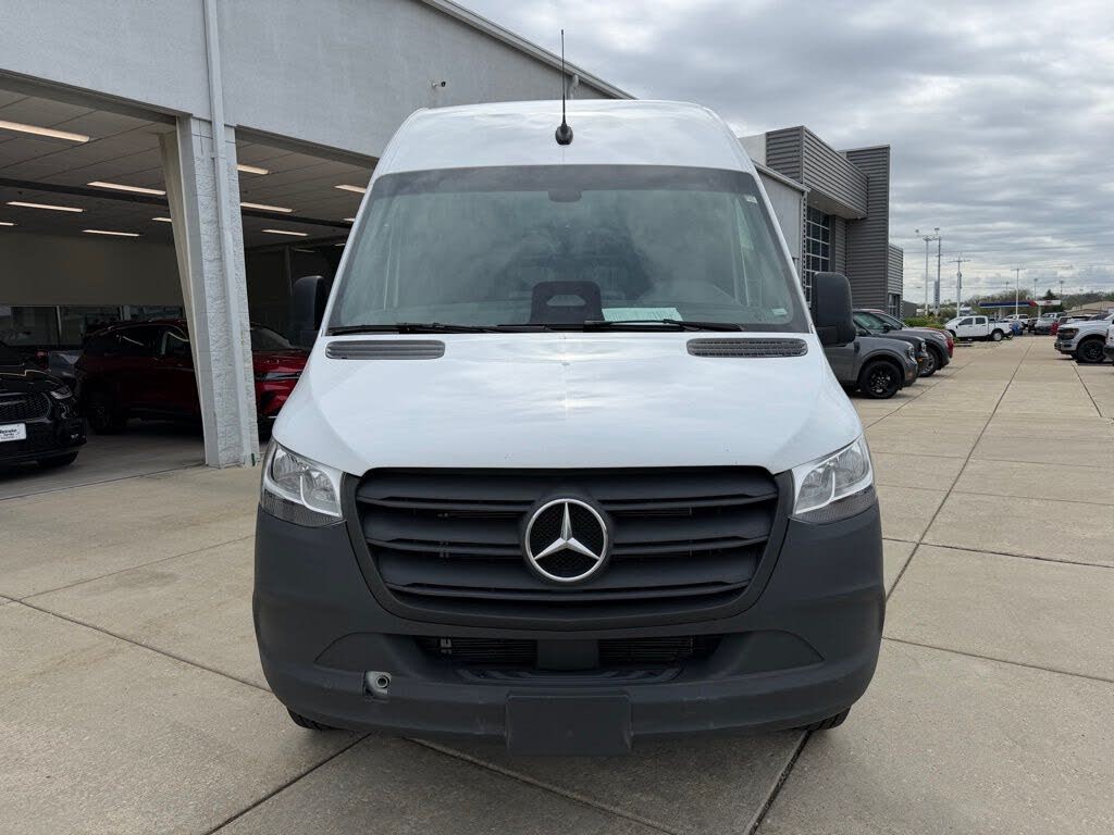2025 Mercedes Benz Sprinter 2500