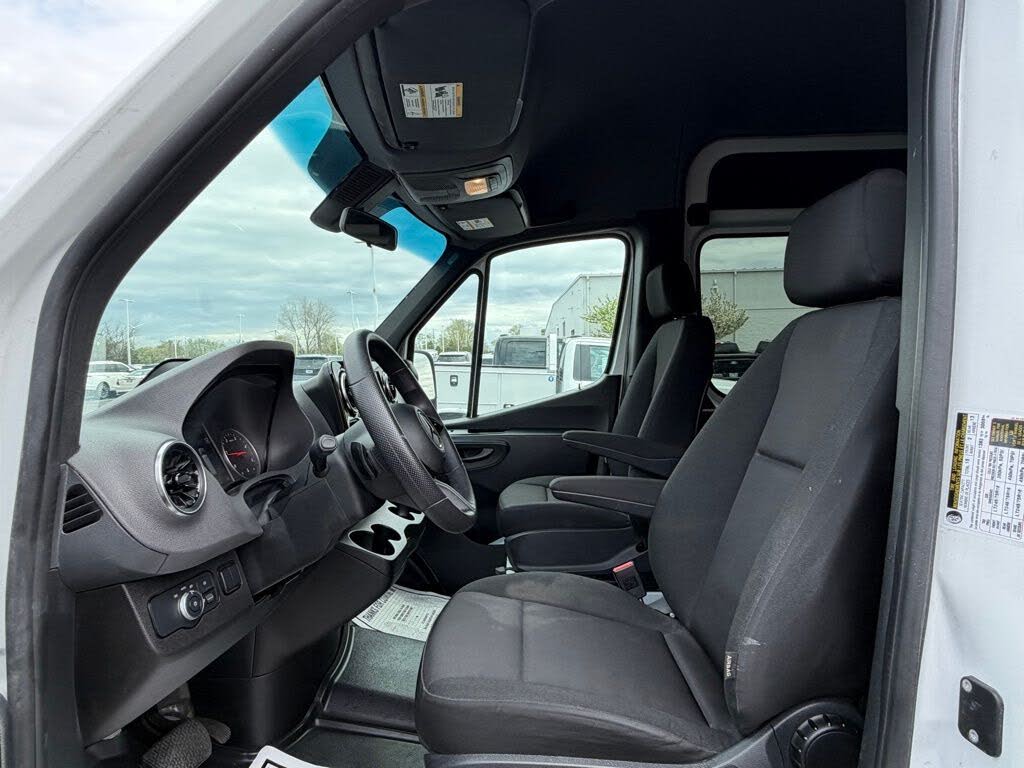 2025 Mercedes Benz Sprinter 2500