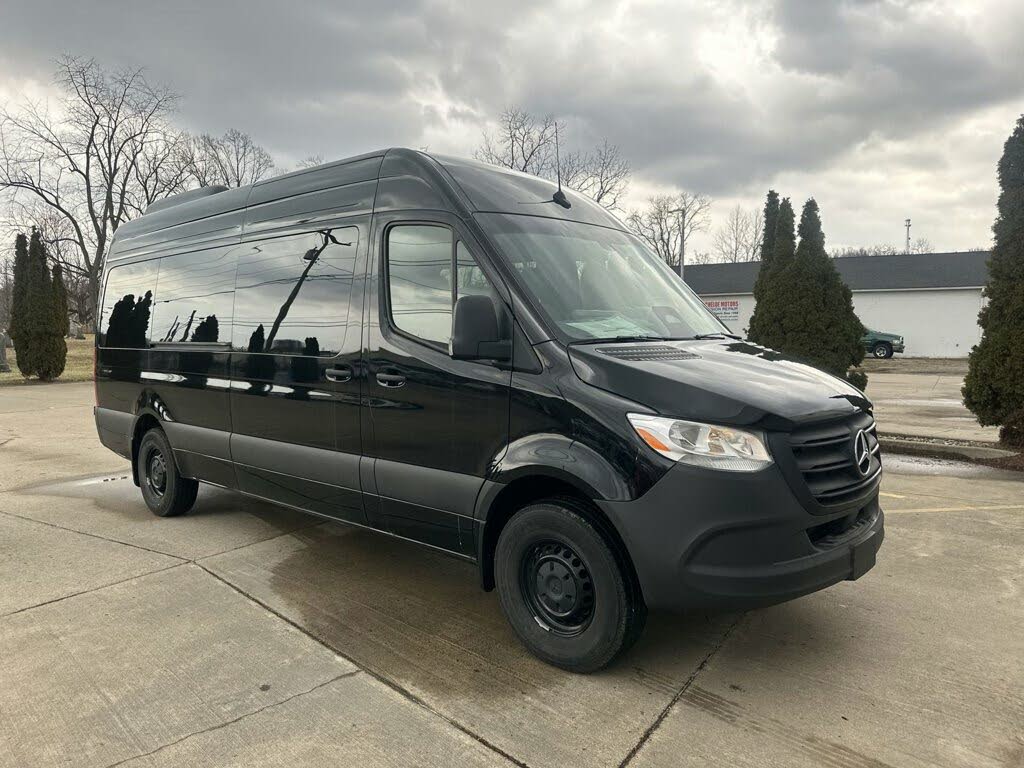 2025 Mercedes Benz Sprinter 2500