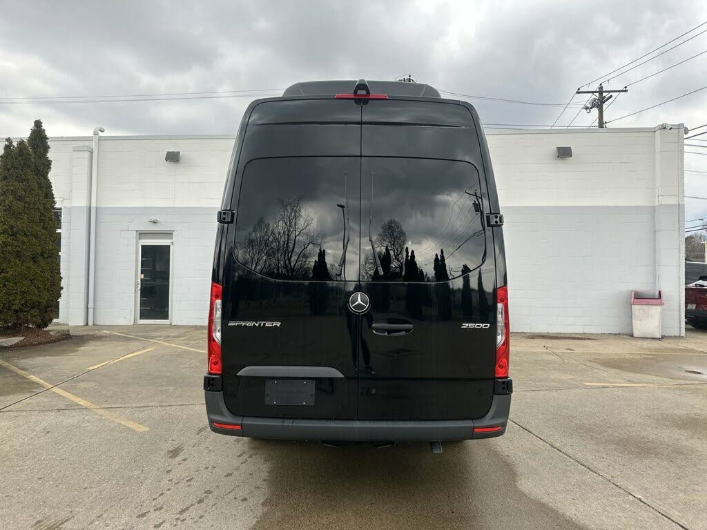 2025 Mercedes Benz Sprinter 2500