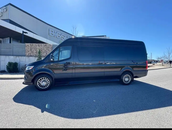 2025 Mercedes Benz Sprinter