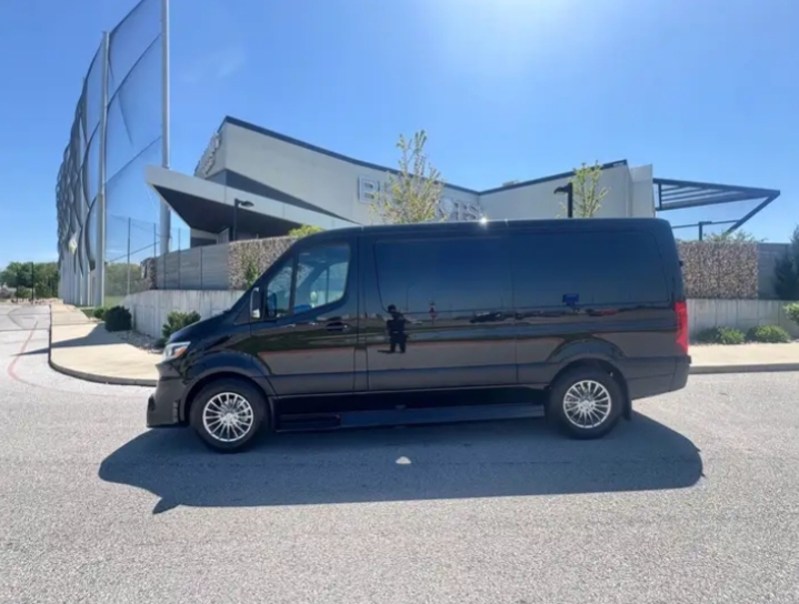 2025 Mercedes Benz Sprinter