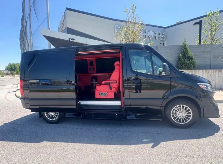 2025 Mercedes Benz Sprinter