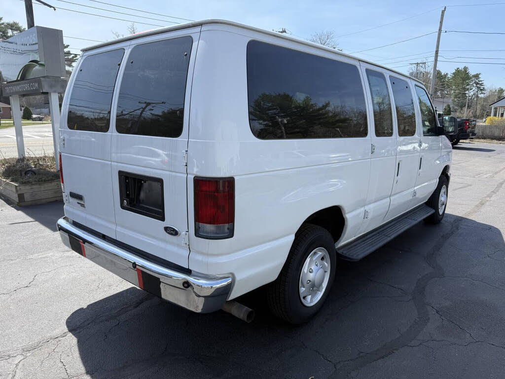 2008 Ford E-Series E-350 XLT Super Duty Passenger Van