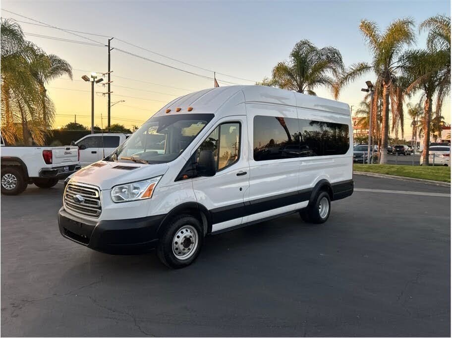 2019 Ford Transit Passenger 350 HD XLT Extended High Roof