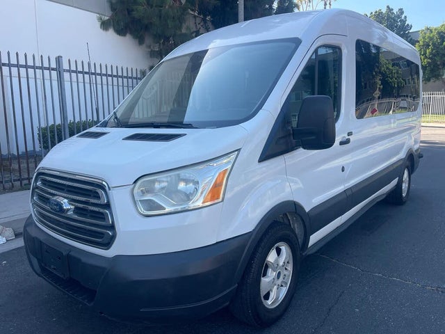 2017 Ford Transit Passenger 350 XL Medium Roof