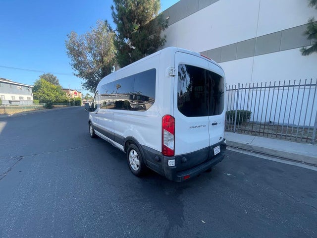 2017 Ford Transit Passenger 350 XL Medium Roof