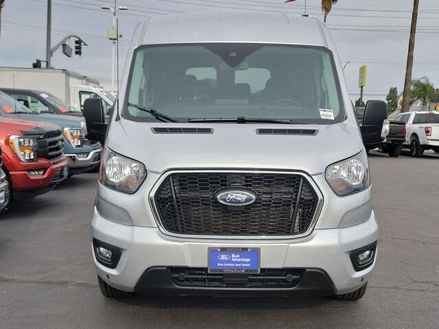 2024 Ford Transit Passenger 350 XLT Medium Roof