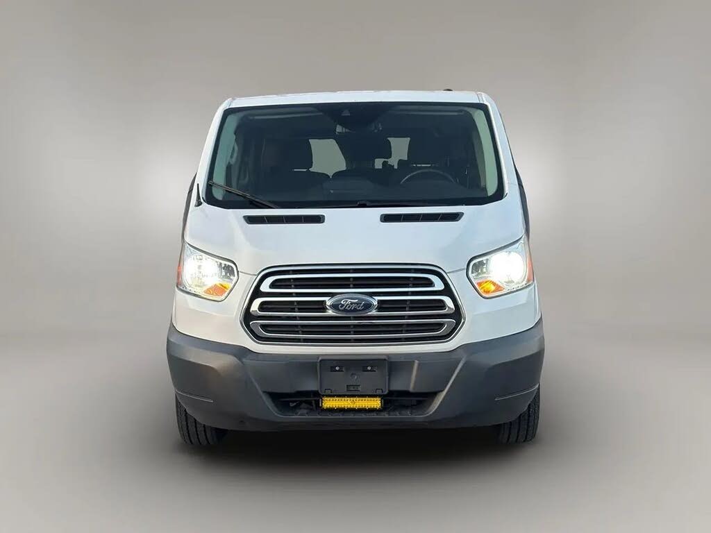 2018 Ford Transit Passenger 150 XLT Low Roof RWD