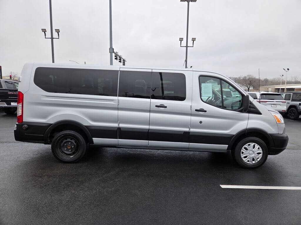 2019 Ford Transit Passenger 350 XLT Low Roof LWB RWD