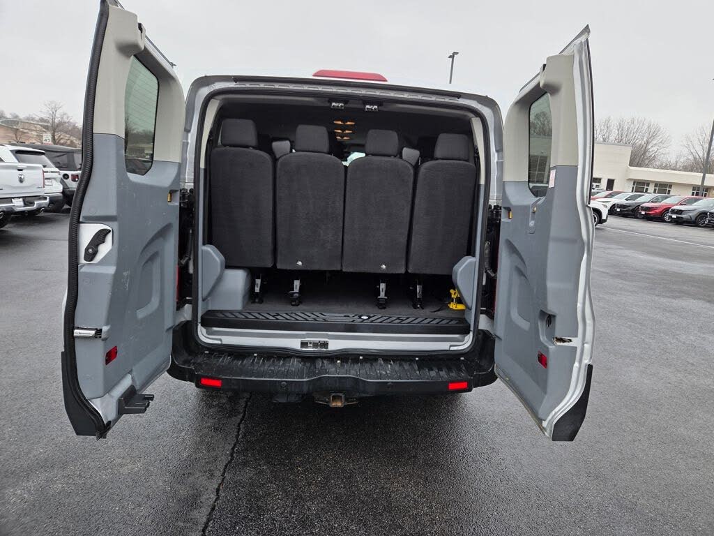 2019 Ford Transit Passenger 350 XLT Low Roof LWB RWD