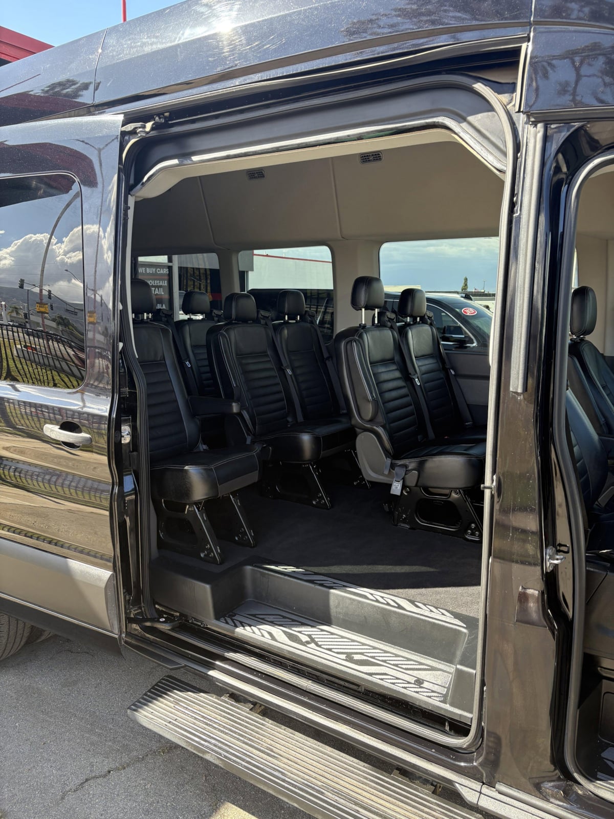 2020 Ford Transit Passenger 350 HD XLT Extended High Roof LWB DRW AWD