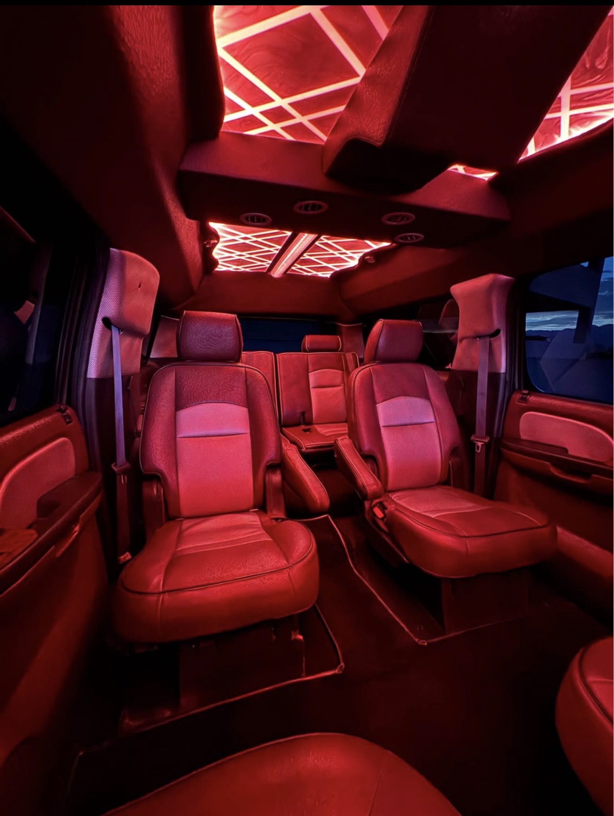 2013 Suburban Escalade Stretch Limo | 8-Passenger Executive SUV