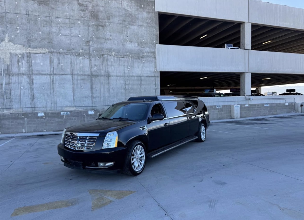 2013 Suburban Escalade Stretch Limo | 8-Passenger Executive SUV