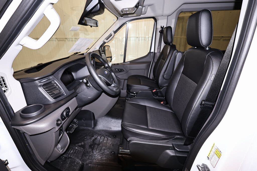 2026 Ford Transit Passenger Van Medium roof
