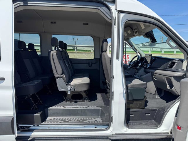 2023 Ford Transit Passenger 350 XLT Medium Roof