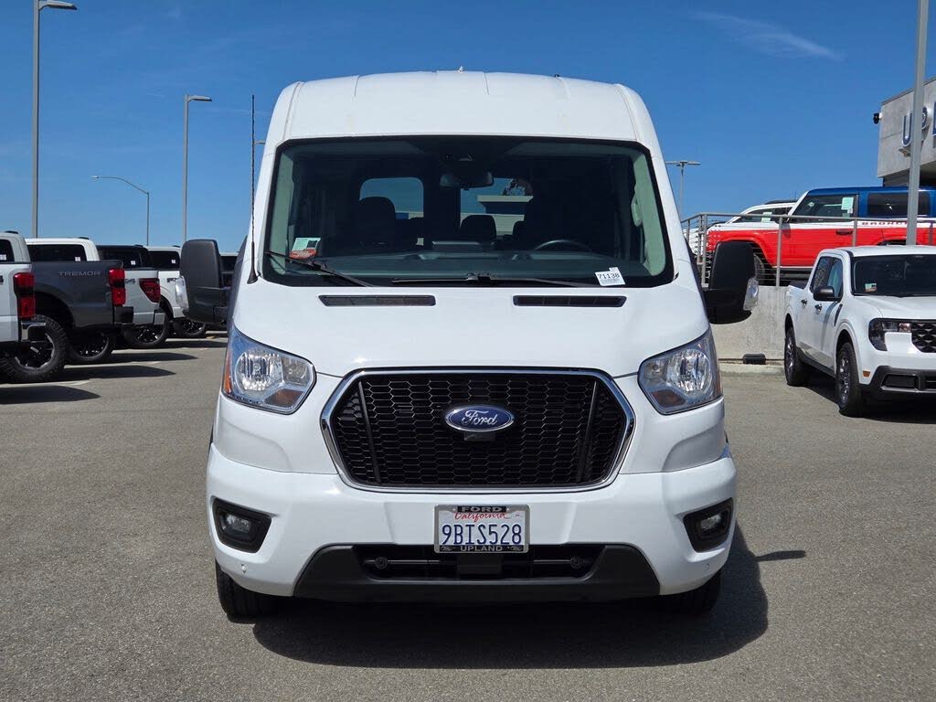 2022 Ford Transit Passenger 350 XLT Medium Roof