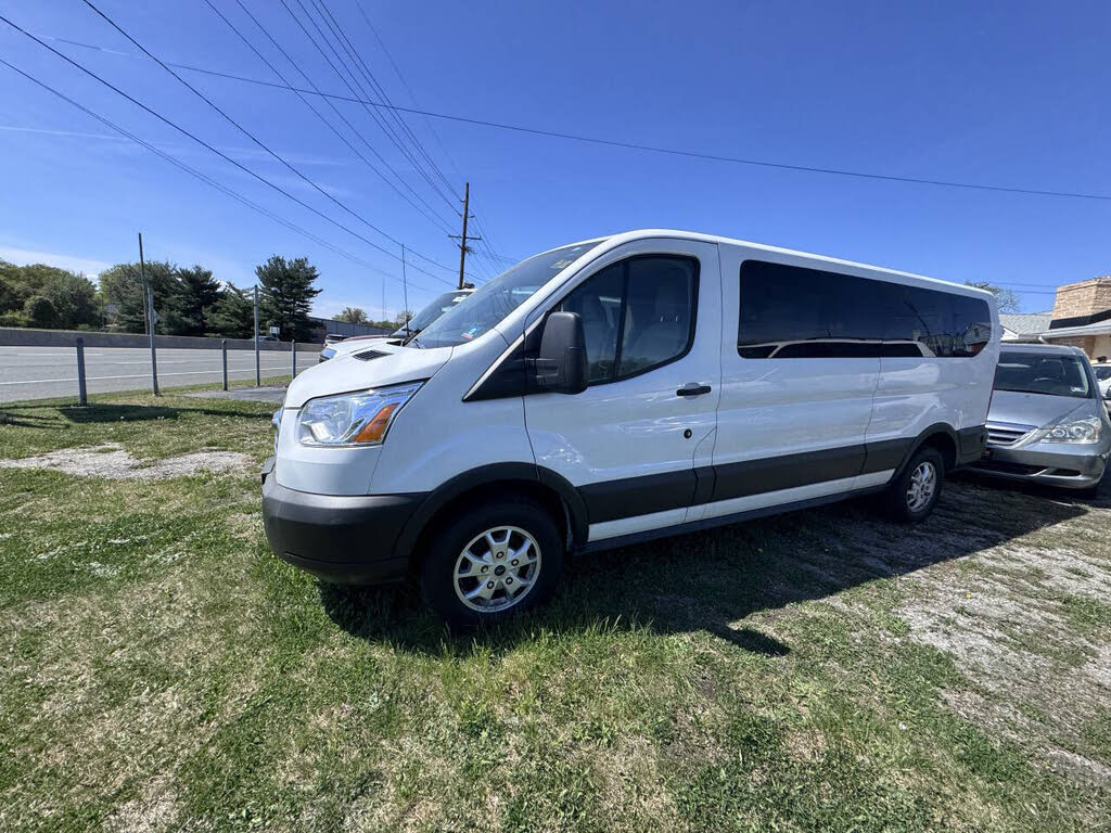2016 Ford Transit Passenger 350 XLT Low Roof LWB RWD