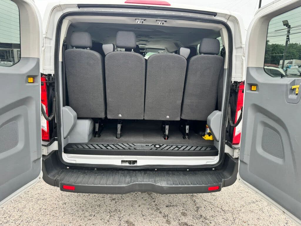 2016 Ford Transit Passenger 350 XL Low Roof LWB RWD