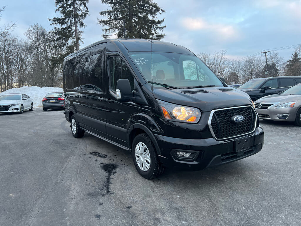 2024 Ford Transit Passenger 350 XLT Medium Roof LB RWD