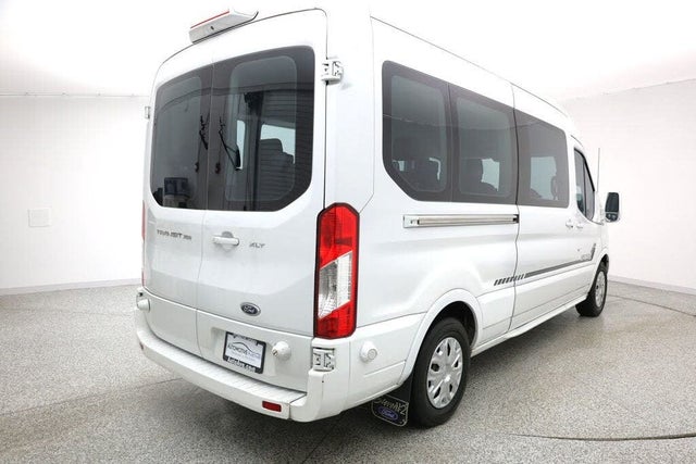 2018 Ford Transit Passenger 350 XLT Medium Roof