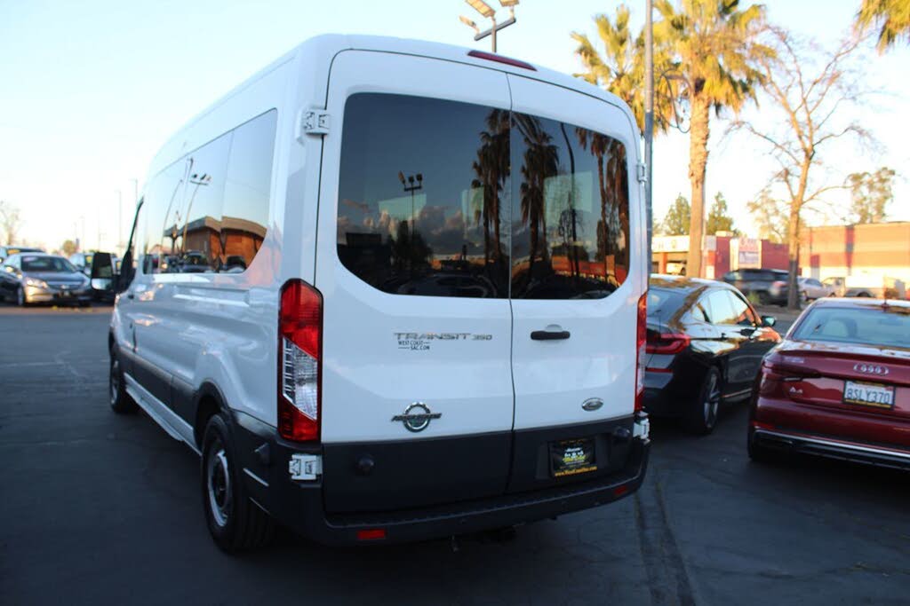 2015 Ford Transit Passenger 350 XL Medium Roof