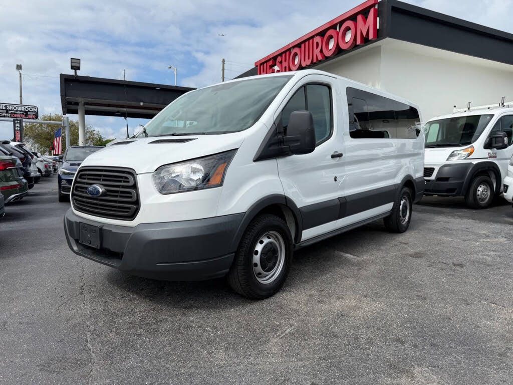 2017 Ford Transit Passenger 150 XLT Low Roof RWD