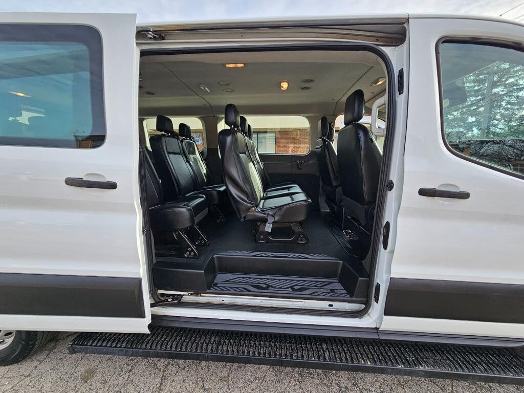 2020 Ford Transit Passenger 350 XLT Low Roof LWB RWD